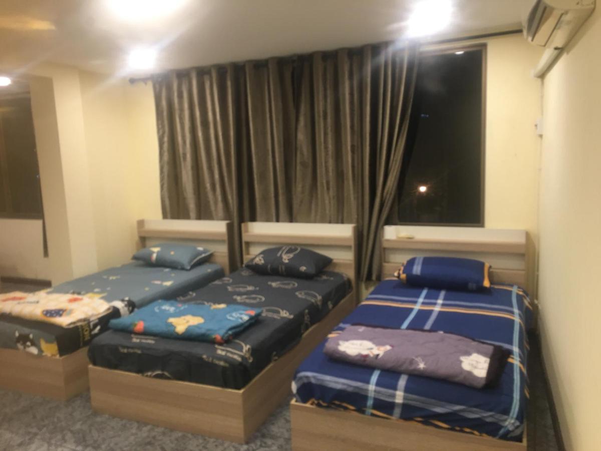 Ostello Gung Domitory Pattaya Esterno foto